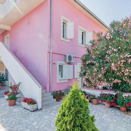 Jan 1 Apartman Póla